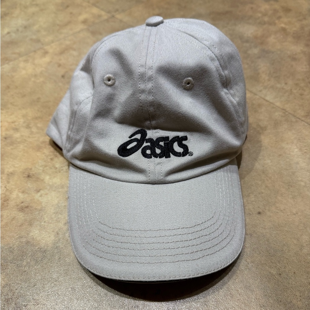 Asics Light Tan Cap